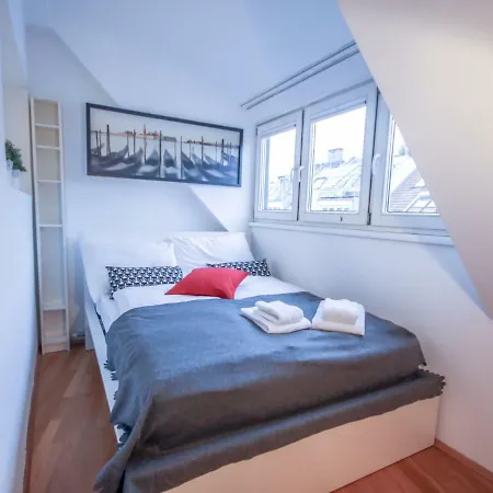 Apartament Scha¶pfstrasse 6b.2