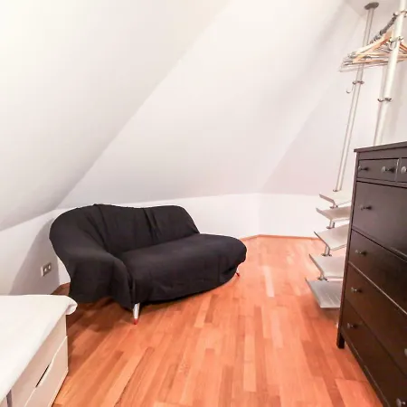 Apartament Scha¶pfstrasse 6b.2